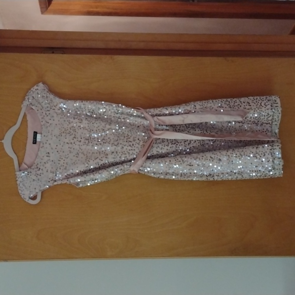 VENUS Nude pink sequined cocktail dress with tie at the waist. Size 4.